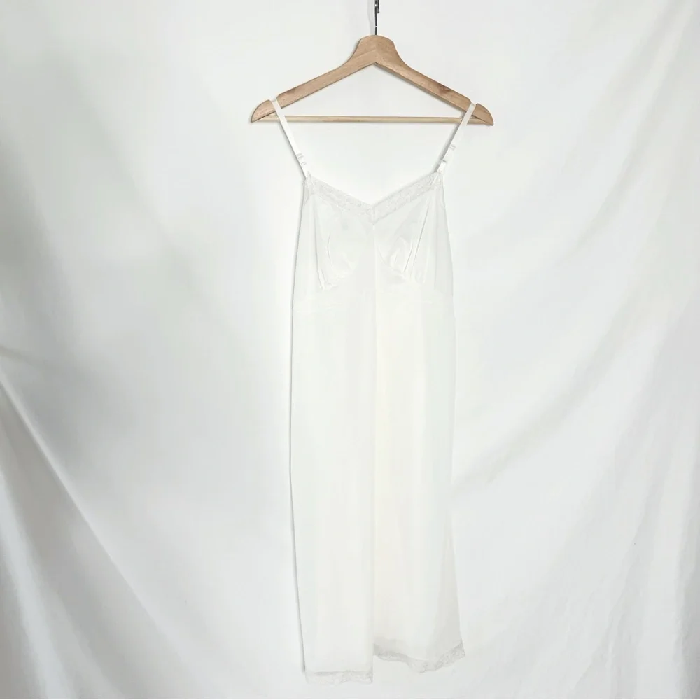 Vintage 70s Mojud White Lace Trim Nylon Slip Dress - Picture 3 of 13